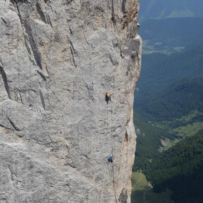 une cordée dans la voie Zutopistes